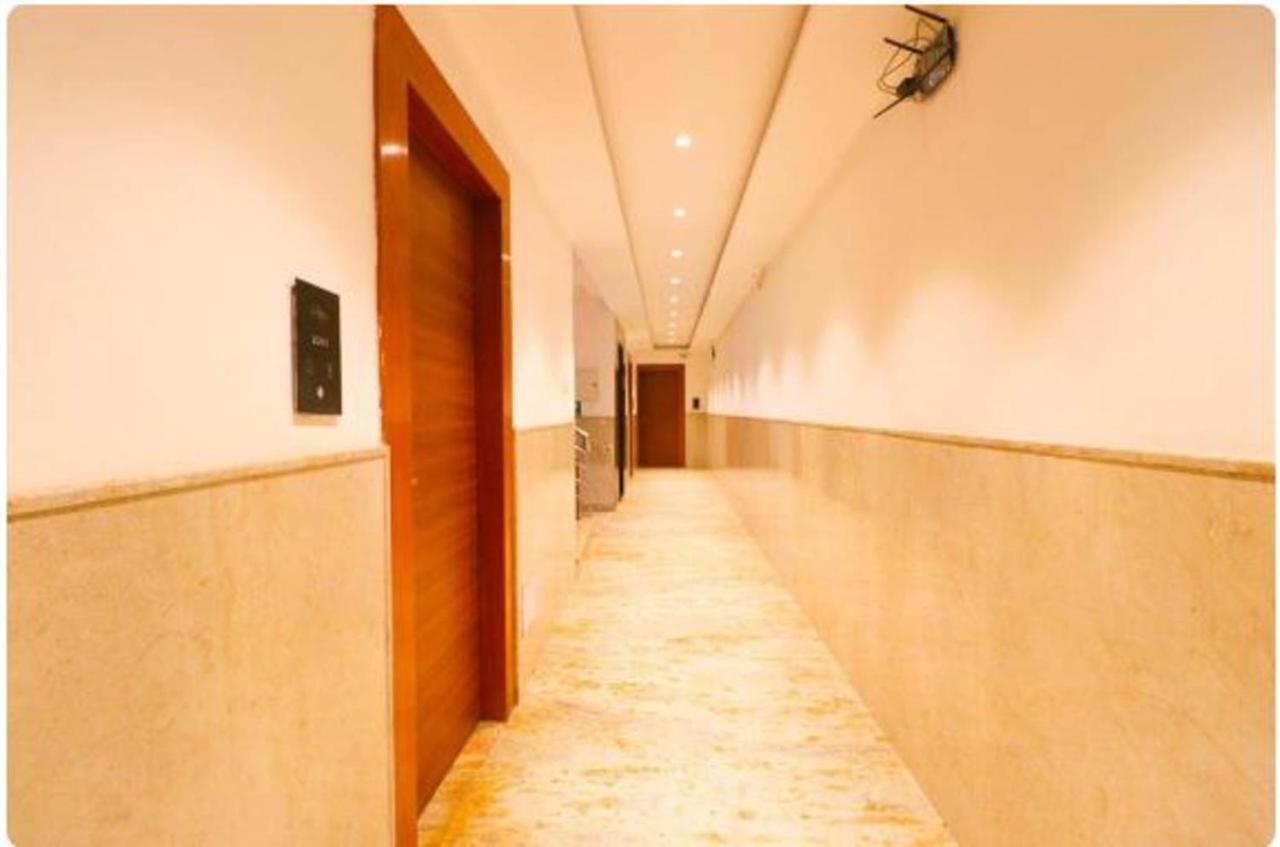 Hotel Royal Sky Luxury Near Delhi Airport Nova Deli Exterior foto