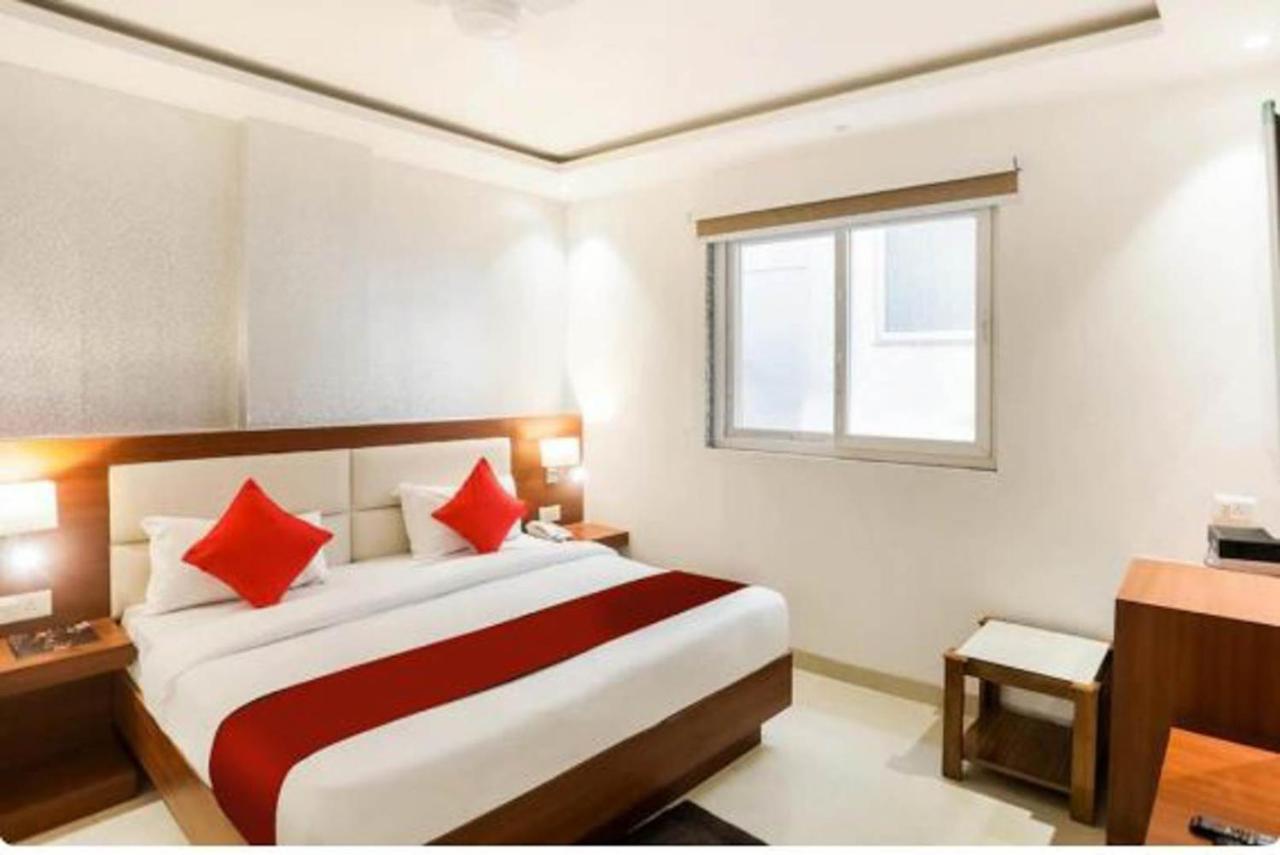 Hotel Royal Sky Luxury Near Delhi Airport Nova Deli Exterior foto