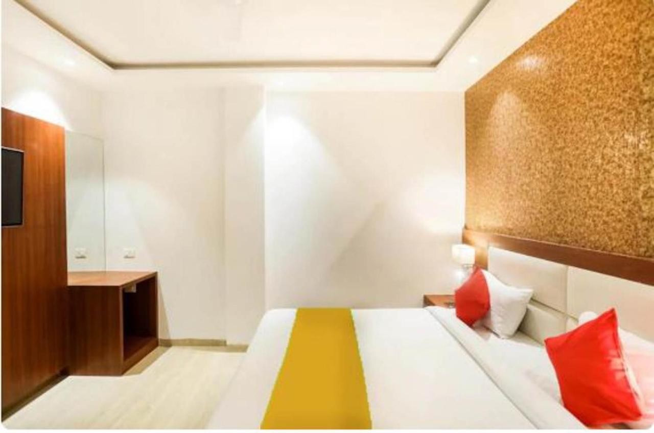 Hotel Royal Sky Luxury Near Delhi Airport Nova Deli Exterior foto